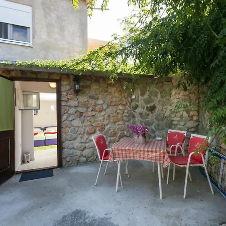 Apartman Bravo *